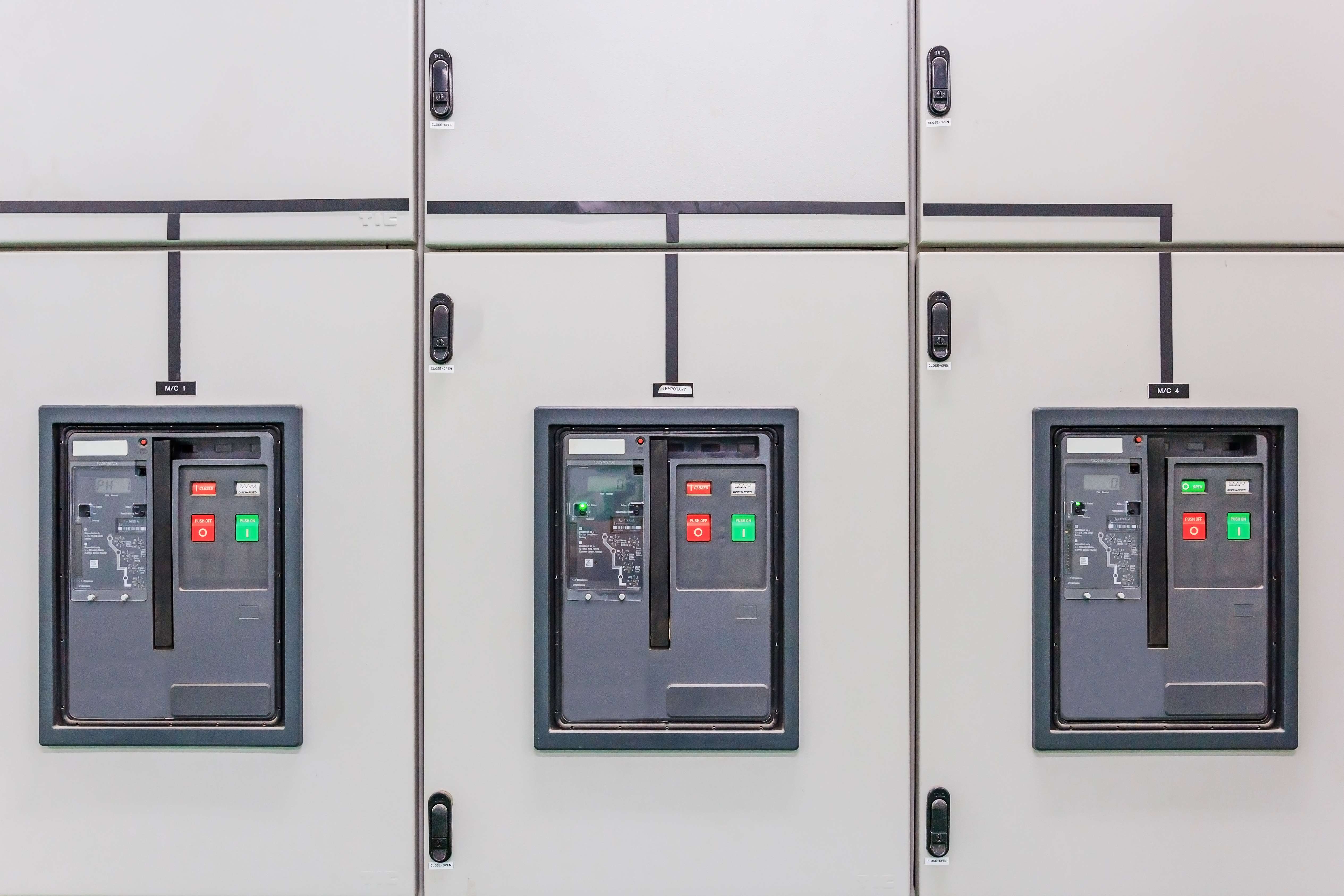 Introduction to High-Voltage & Low-Voltage Switchboards